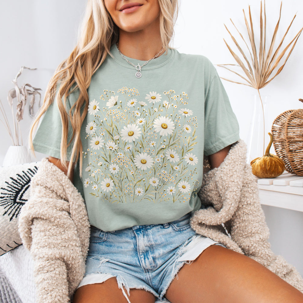 The Daisy Field Tee